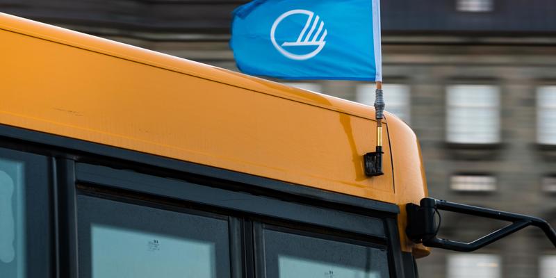 Nordisk Ministerråd - flag på bus